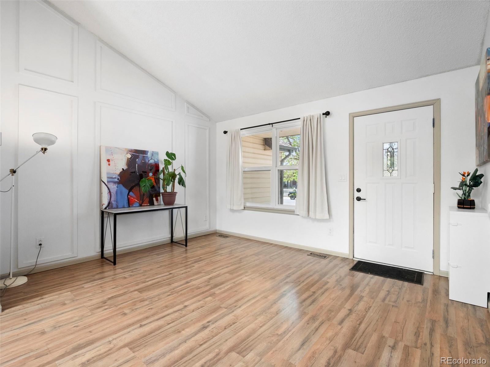 4594 Granby Way Denver CO 80239