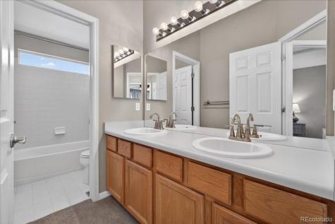 5421 S Bahama Court Centennial CO 80015