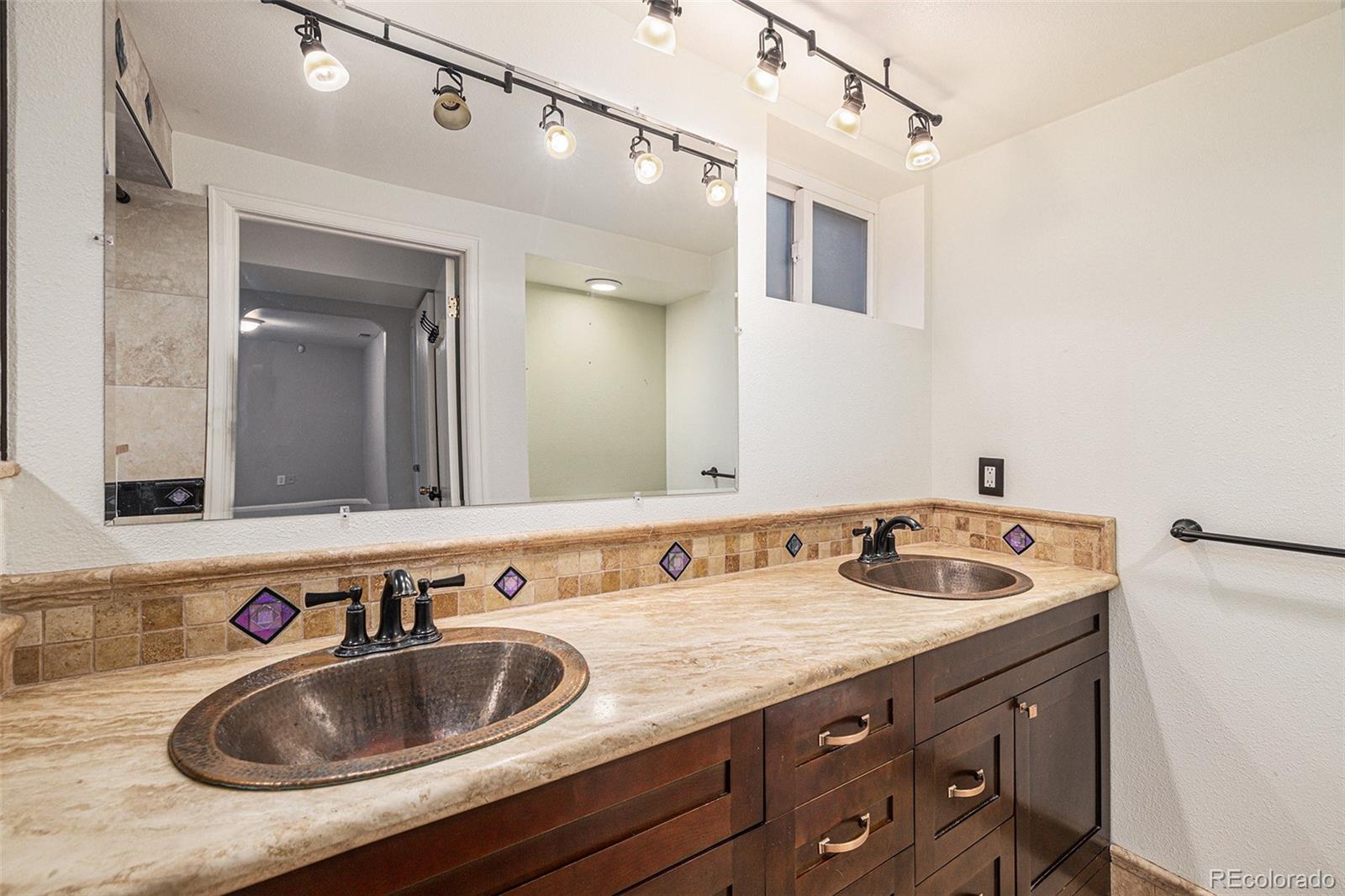 2920 S Perry Way Denver CO 80236