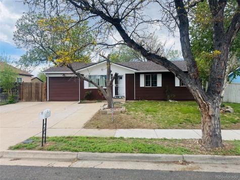 823 S Moline Street Aurora CO 80012