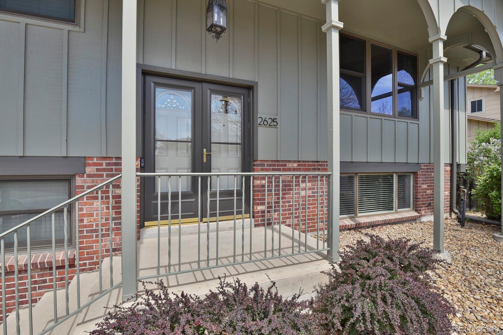 2625 S Ammons Way Lakewood CO 80227