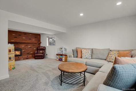 2625 S Ammons Way Lakewood CO 80227