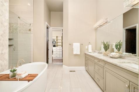7056 E Lake Circle Centennial CO 80111