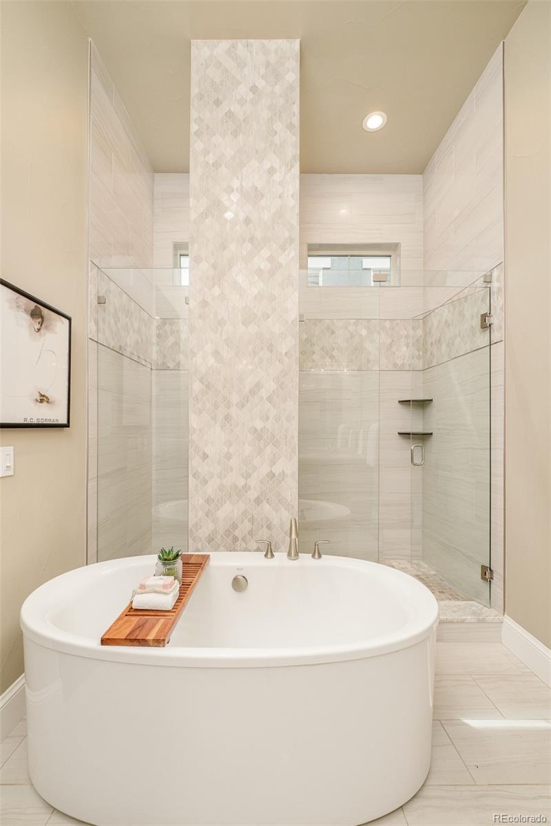 7056 E Lake Circle Centennial CO 80111