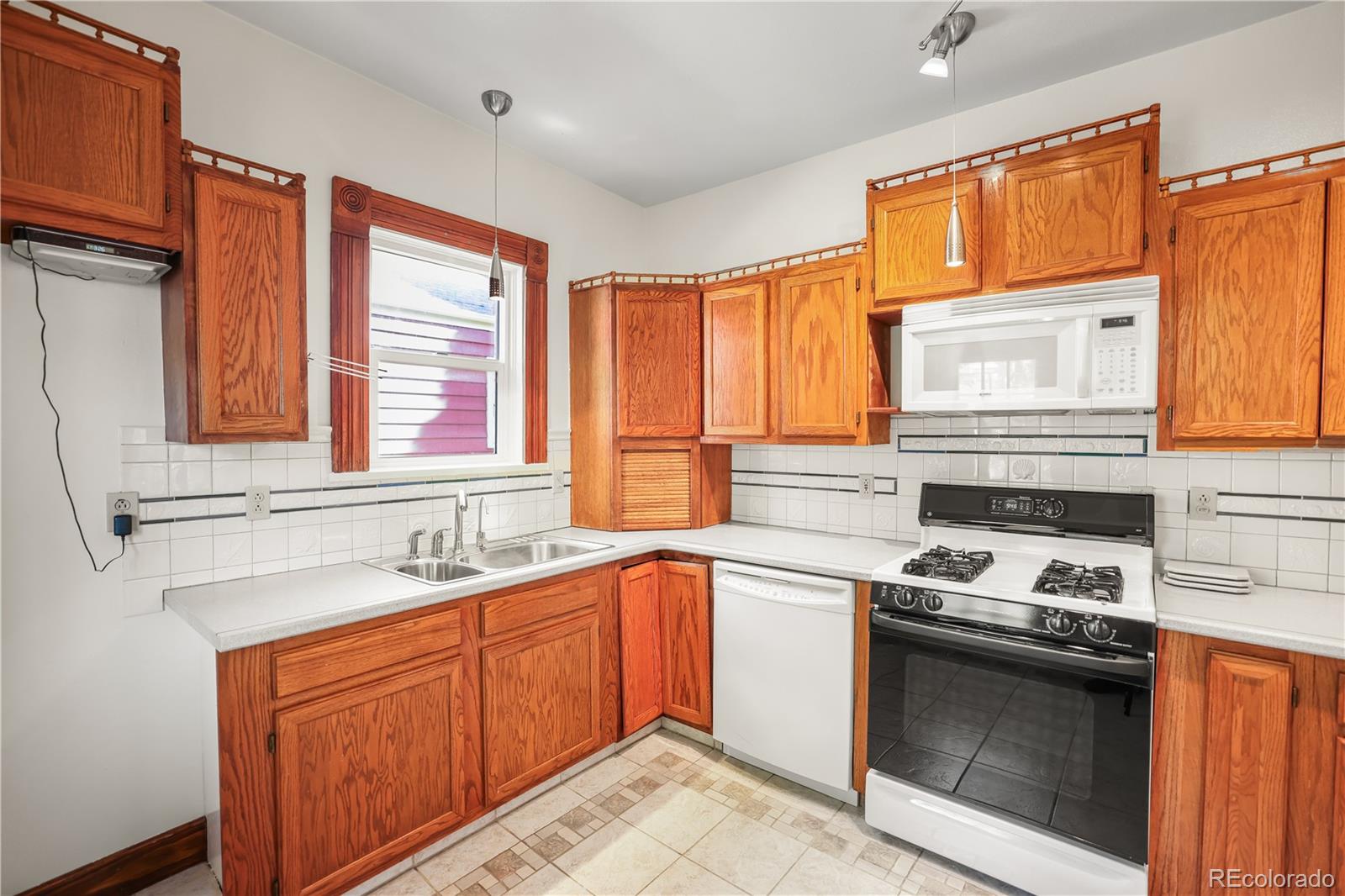 2307 N Greenwood Pueblo CO 81003