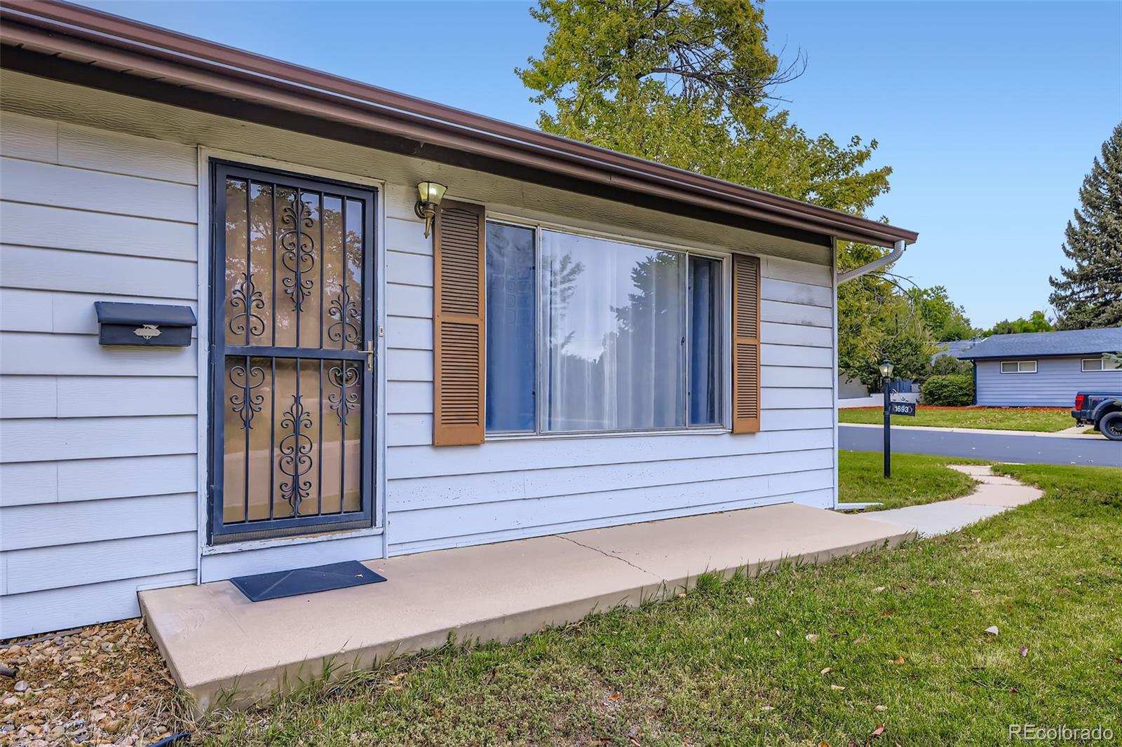 1693 S Elm Street Denver CO 80222