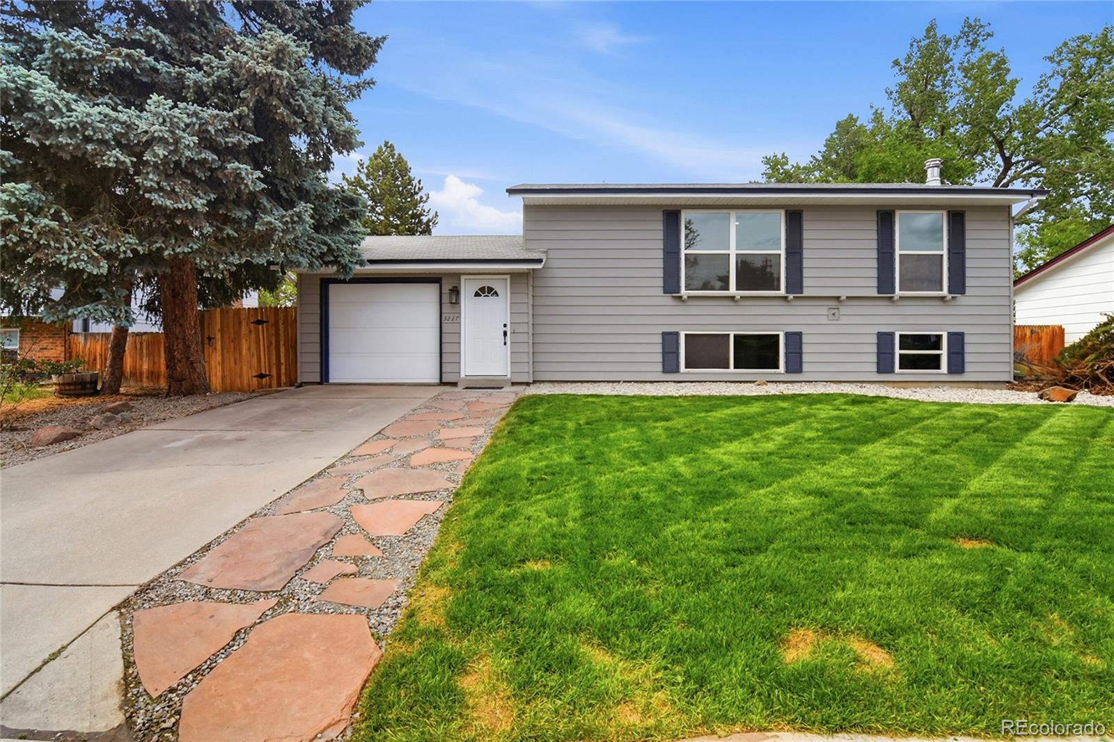 3227 S Hoyt Way Lakewood CO 80227