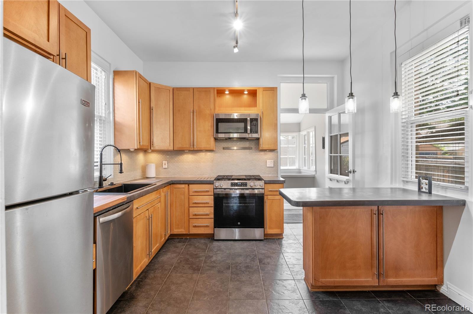 2952 Champa Street Denver CO 80205
