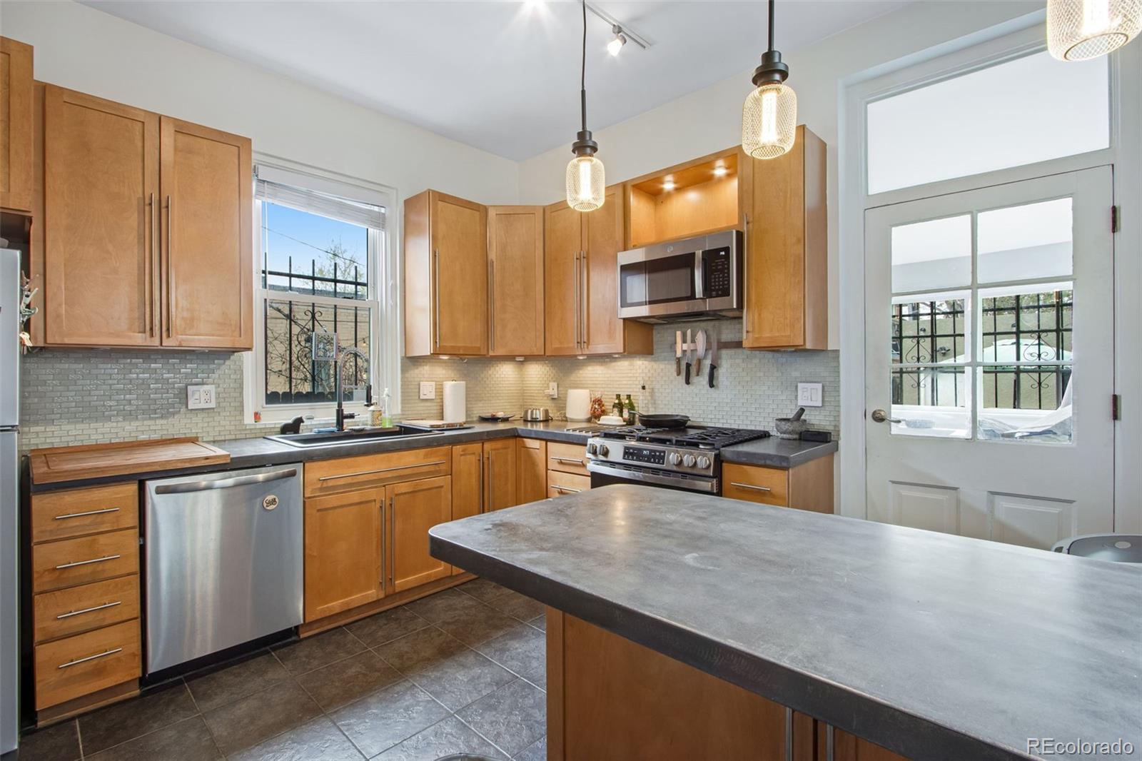 2952 Champa Street Denver CO 80205