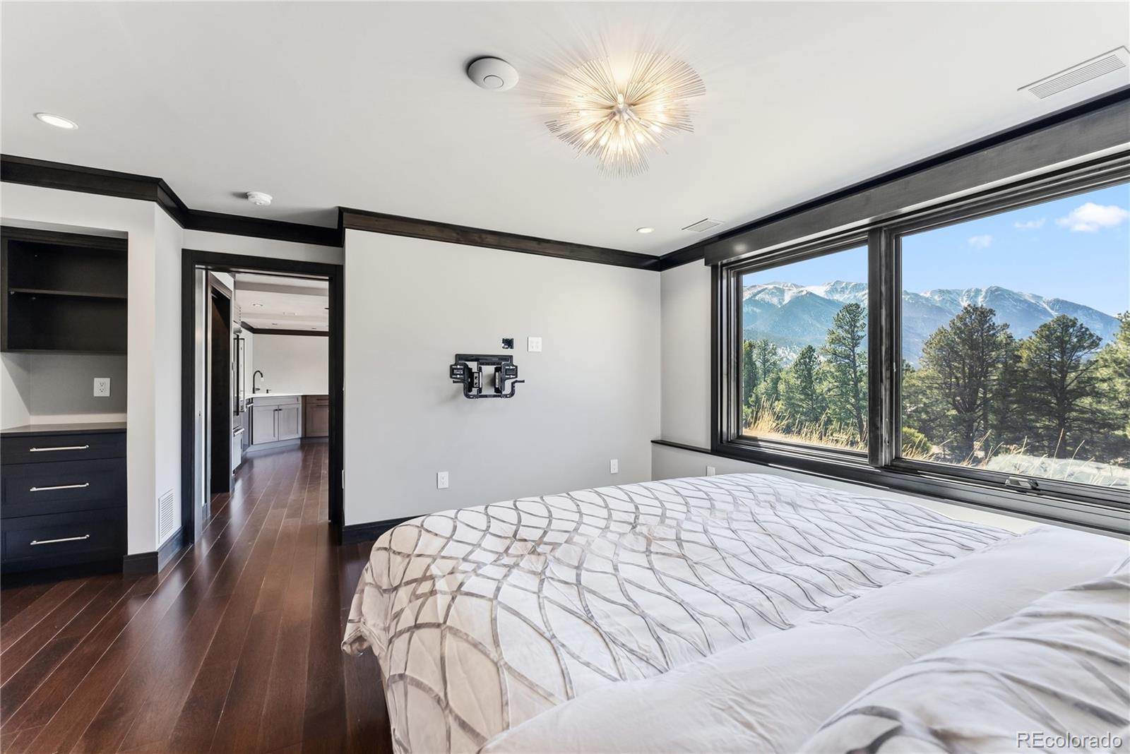 21261 Broadview Road Nathrop CO 81236