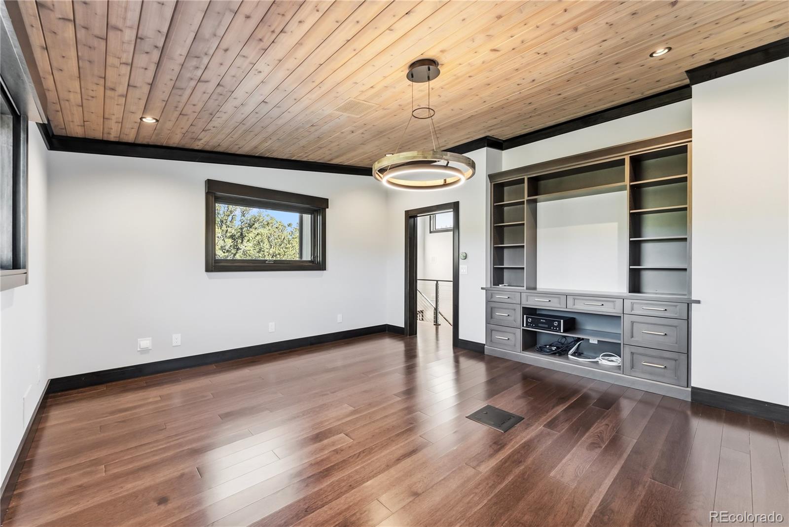 21261 Broadview Road Nathrop CO 81236
