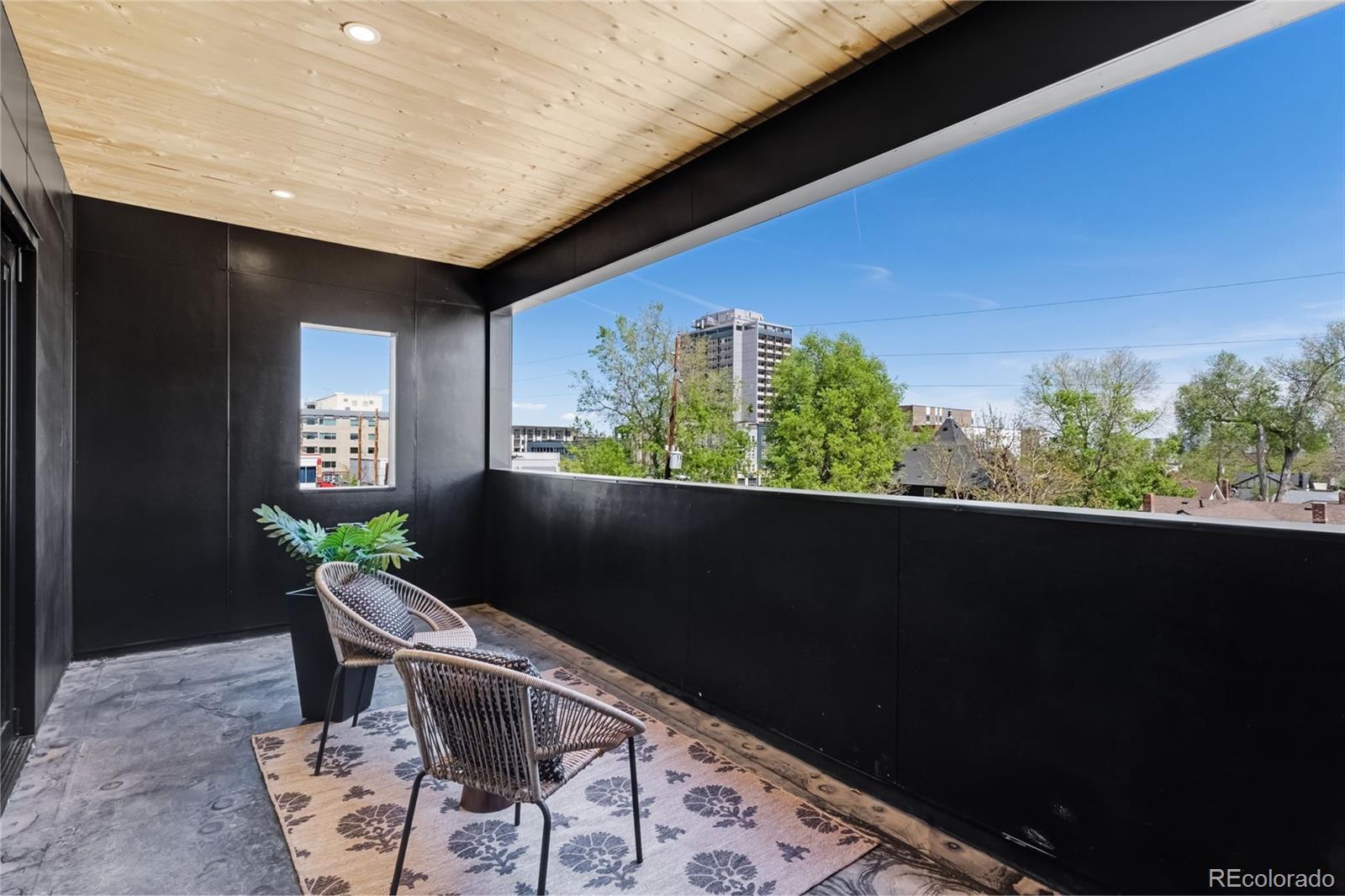 1446 Stuart Street Denver CO 80204