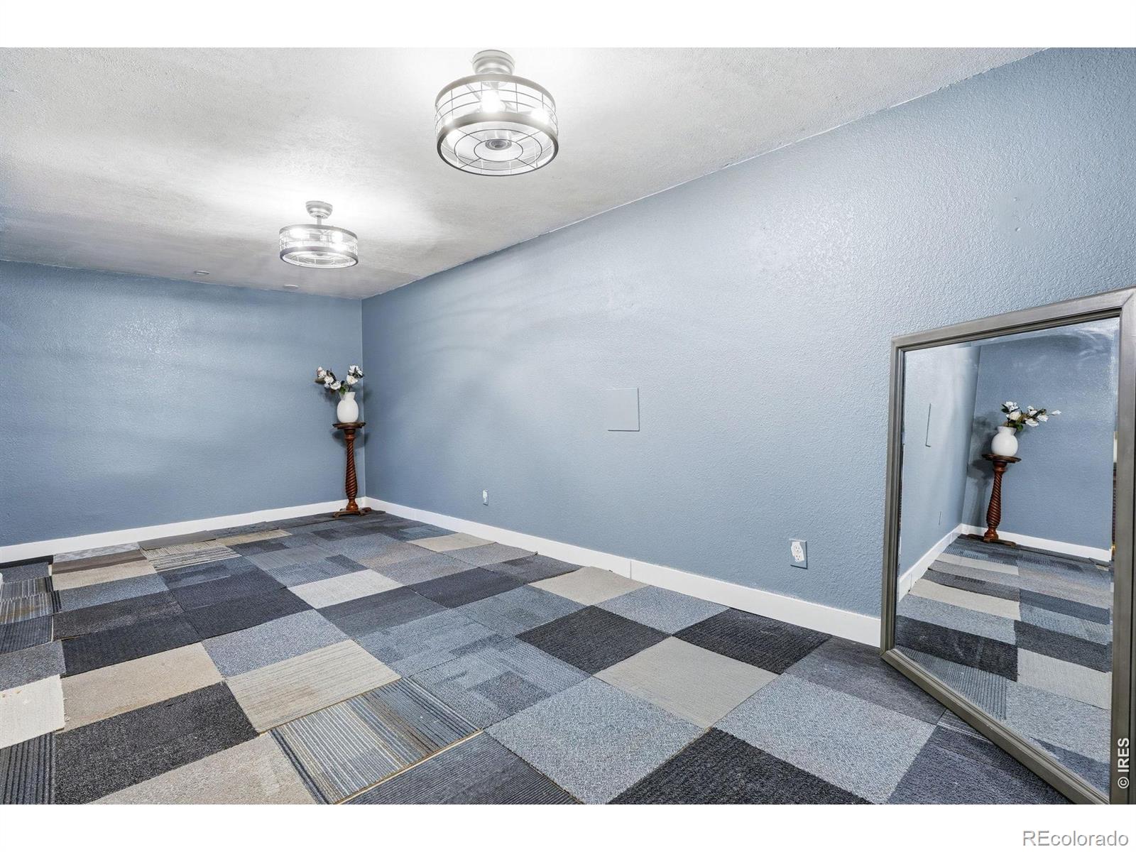 8260 Bluebell Way Denver CO 80221