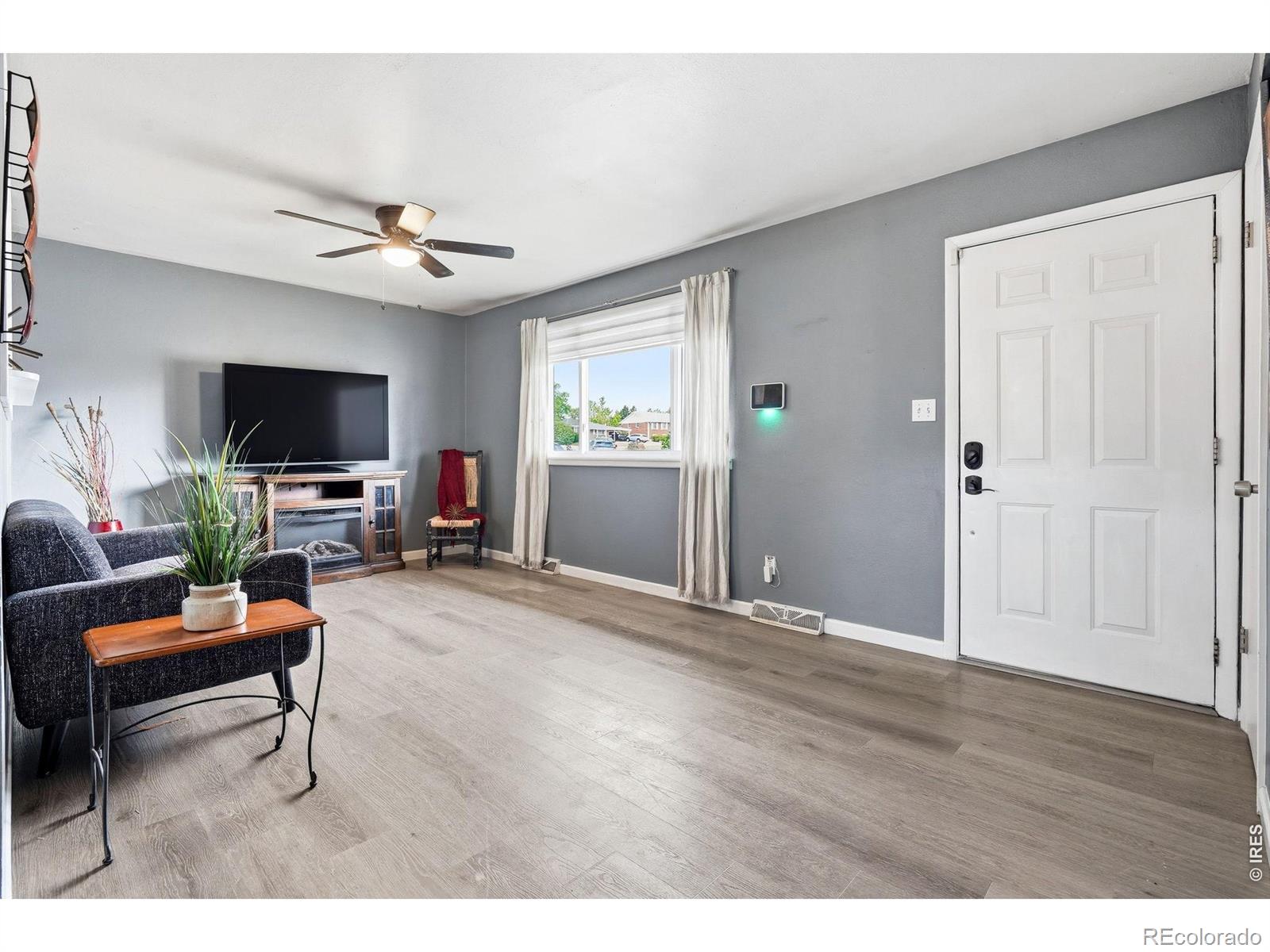 8260 Bluebell Way Denver CO 80221