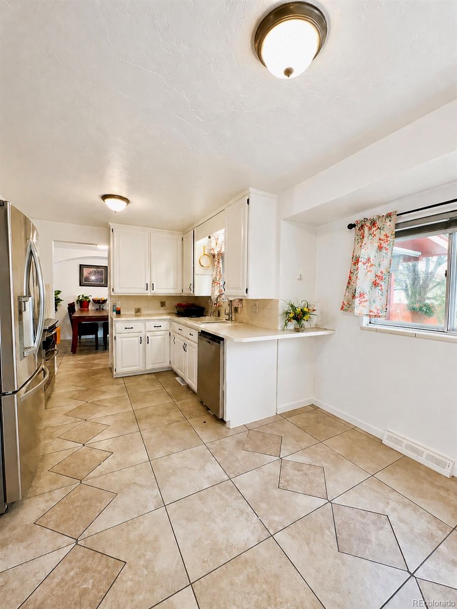 12882 E Center Avenue Aurora CO 80012