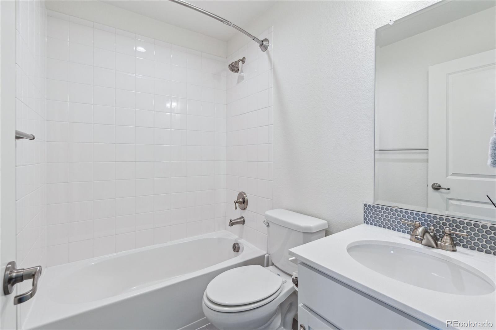 8086 S Grand Baker Way Aurora CO 80016