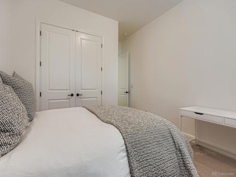 27460 E Lakeview Drive Aurora CO 80016