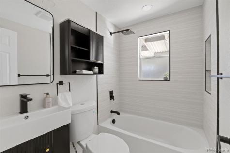 5423 Saulsbury Court Arvada CO 80002