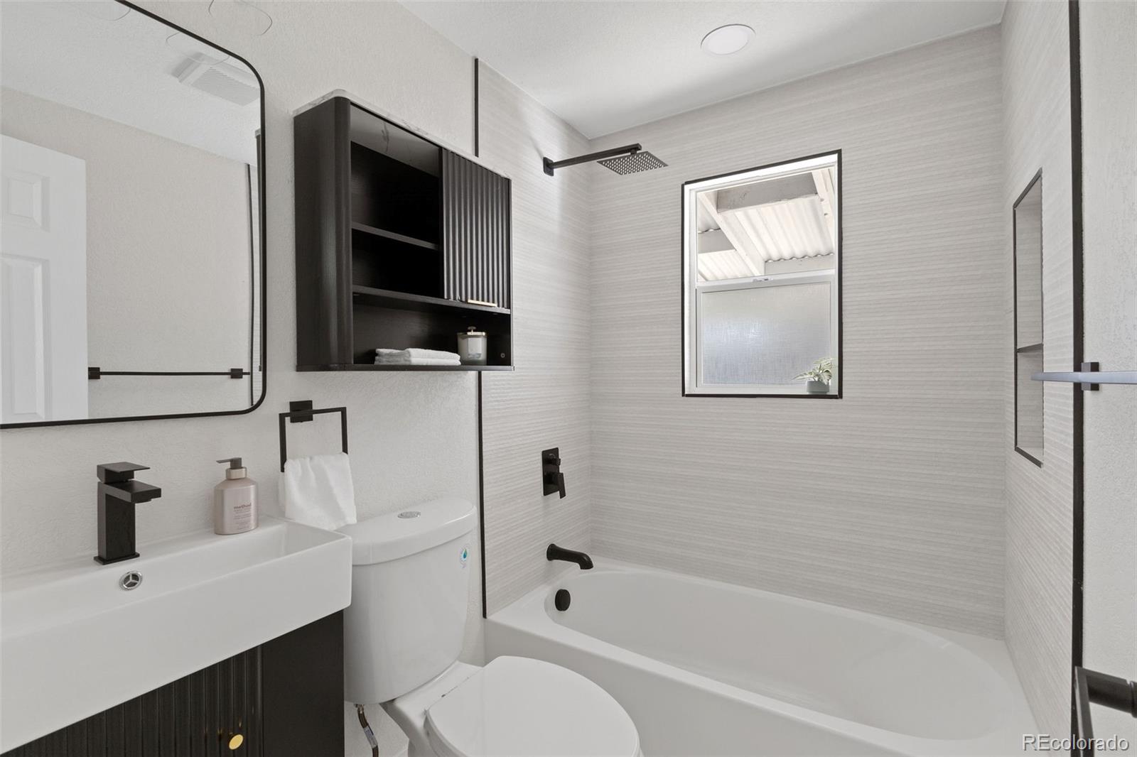5423 Saulsbury Court Arvada CO 80002