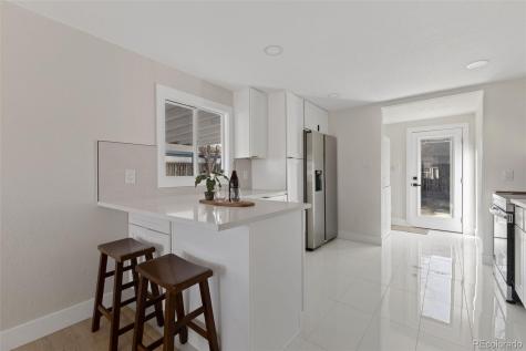 5423 Saulsbury Court Arvada CO 80002