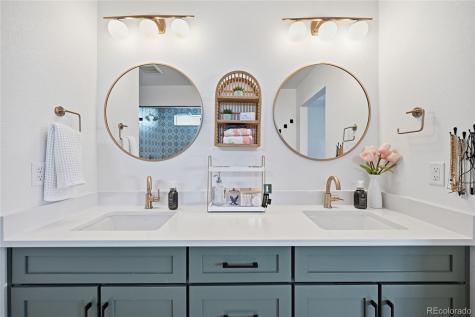 7254 S Waterloo Way Aurora CO 80016
