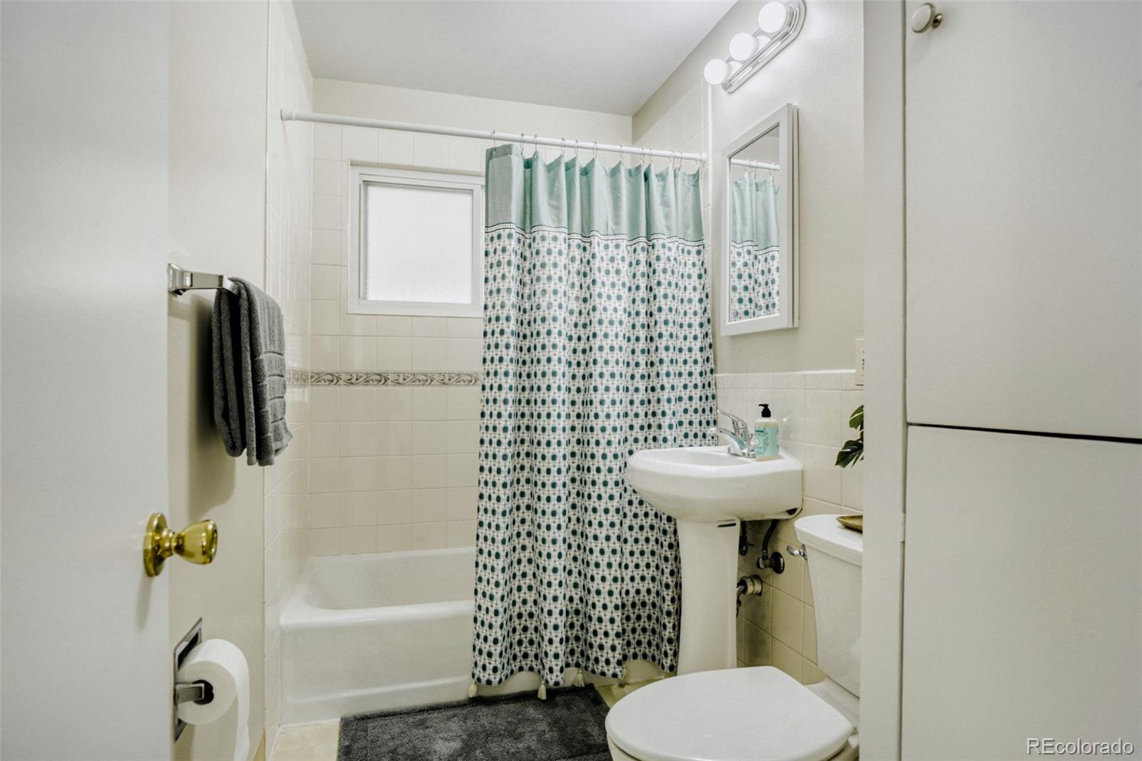 1600 S Wolcott Court Denver CO 80219