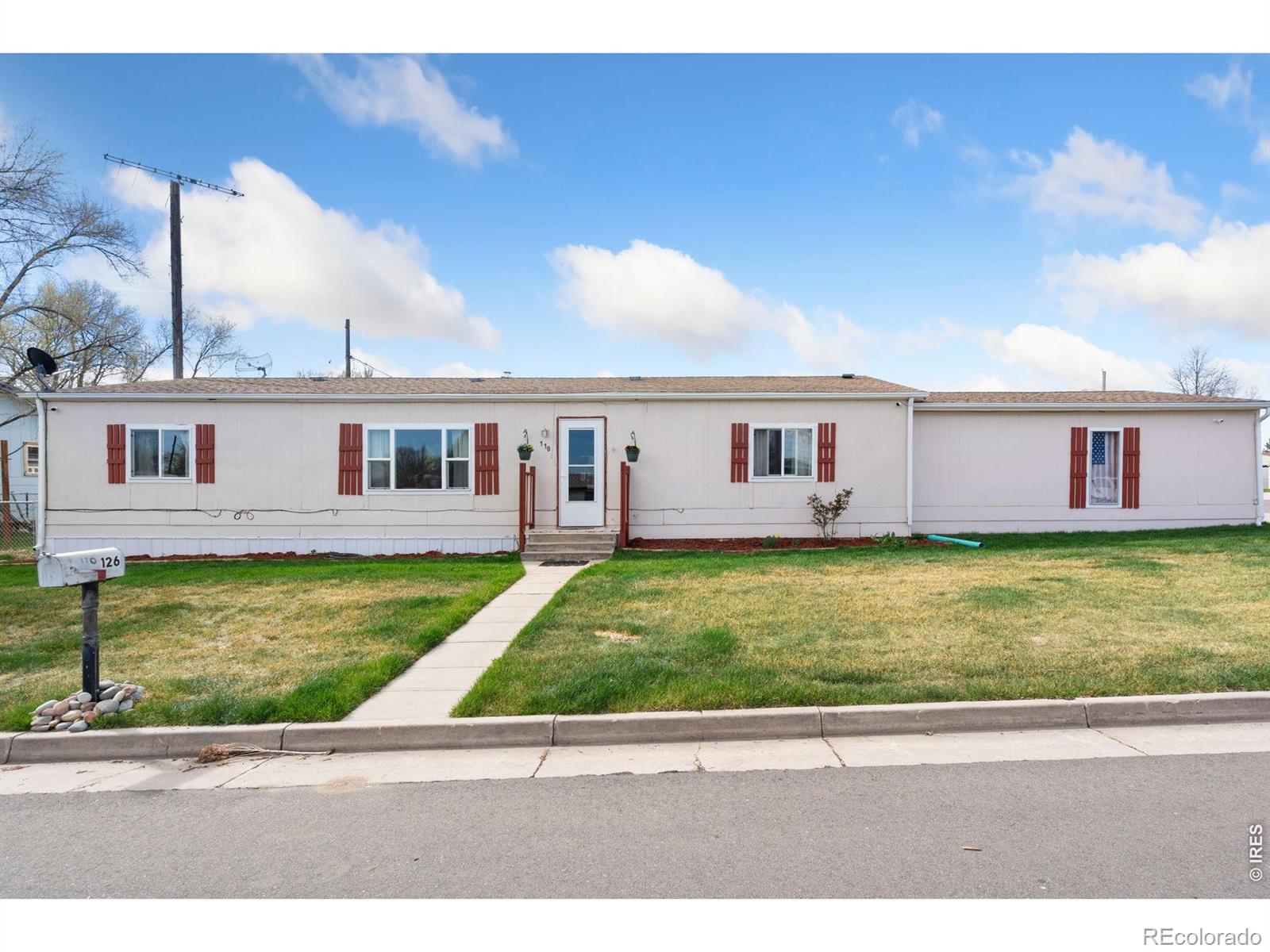 110 Ash Street Log Lane Village CO 80705