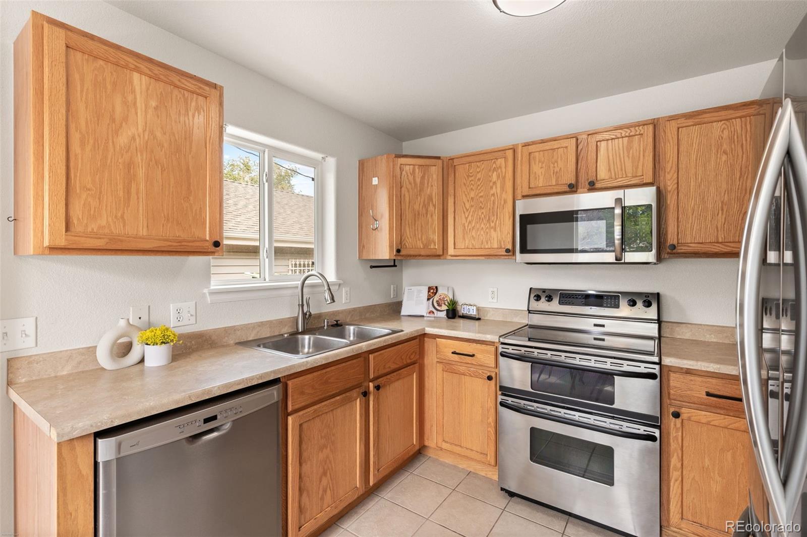 879 S Newton Street Denver CO 80219