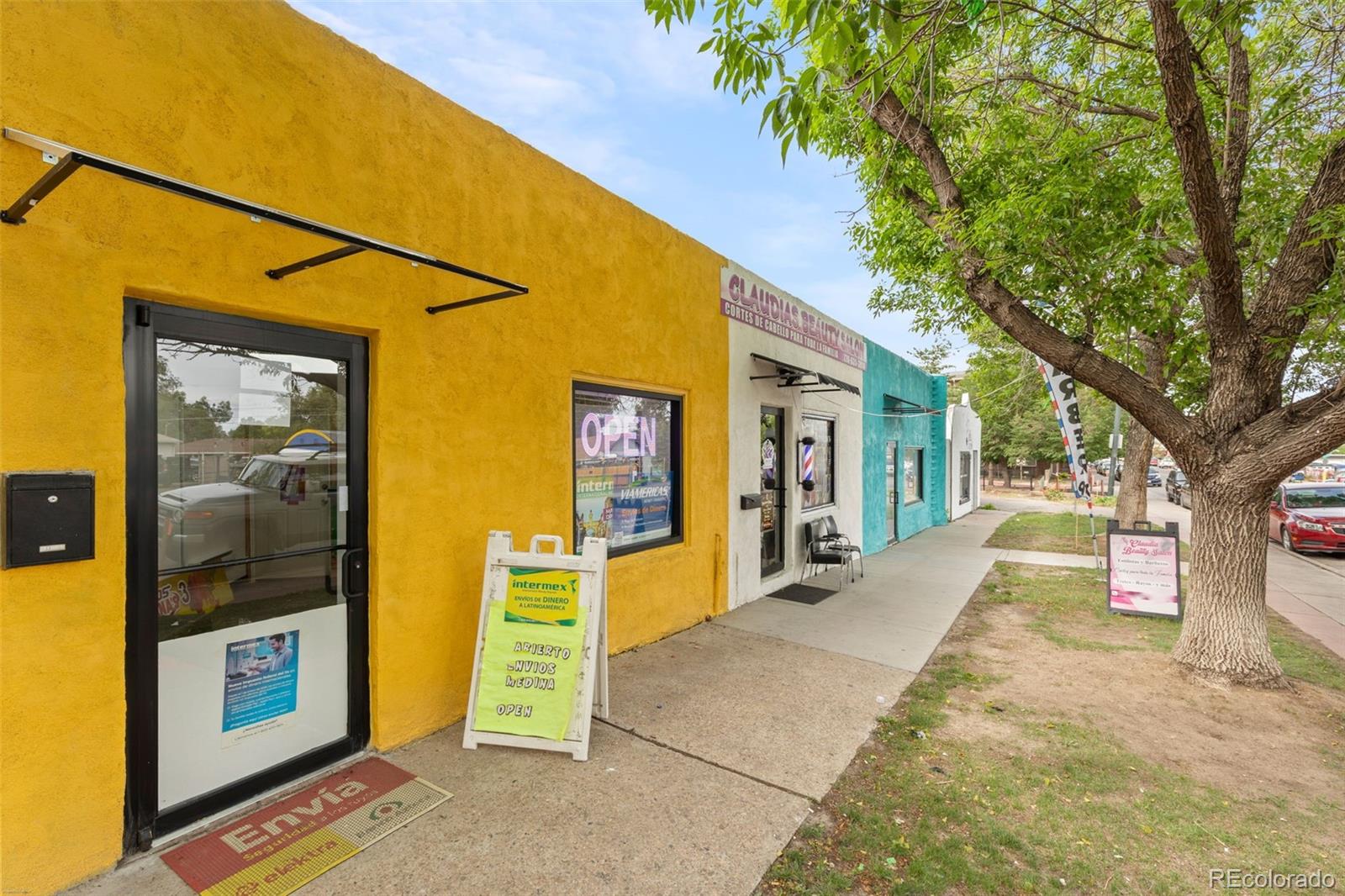 879 S Newton Street Denver CO 80219