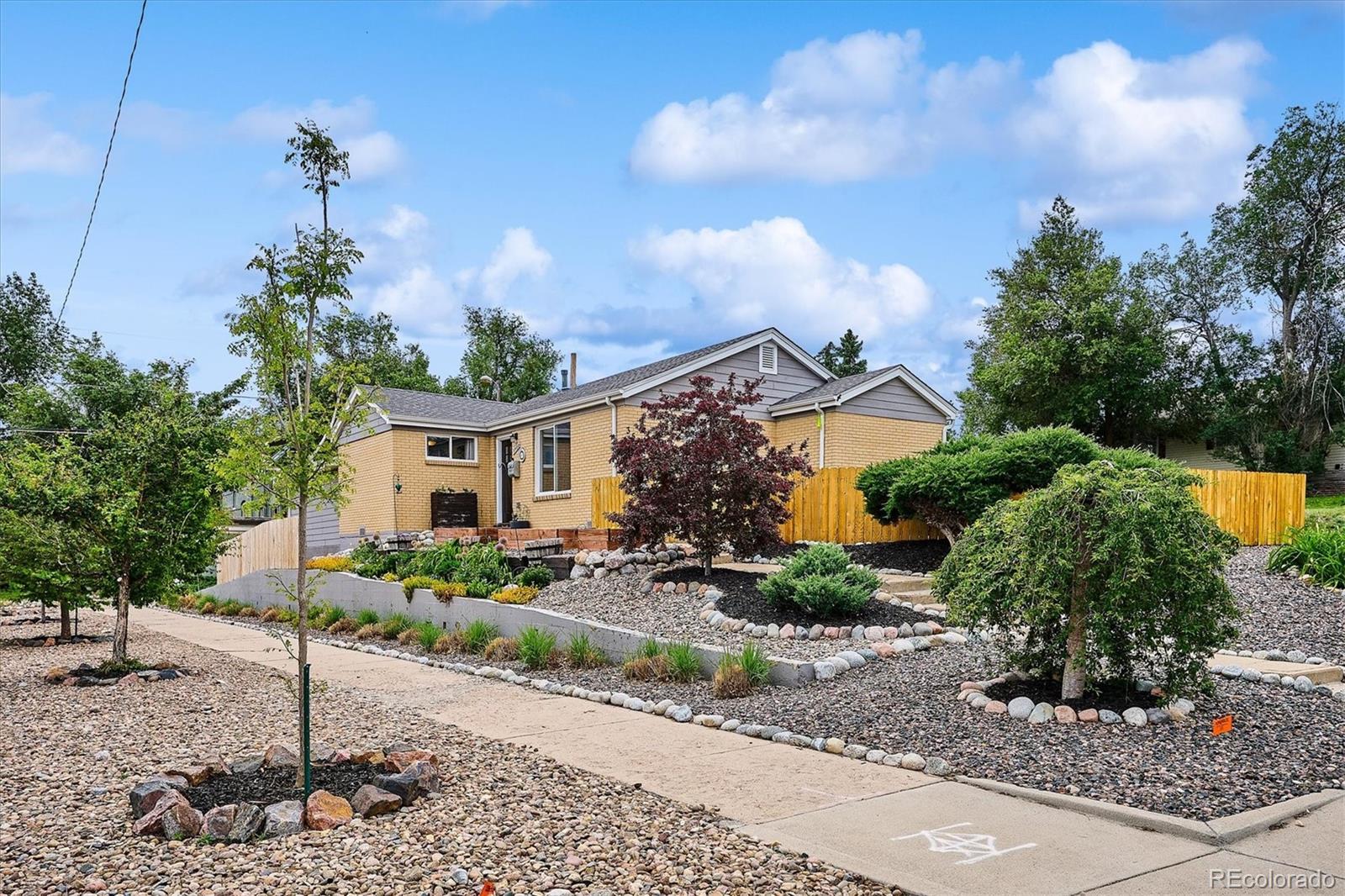 3560 N Steele Street Denver CO 80205
