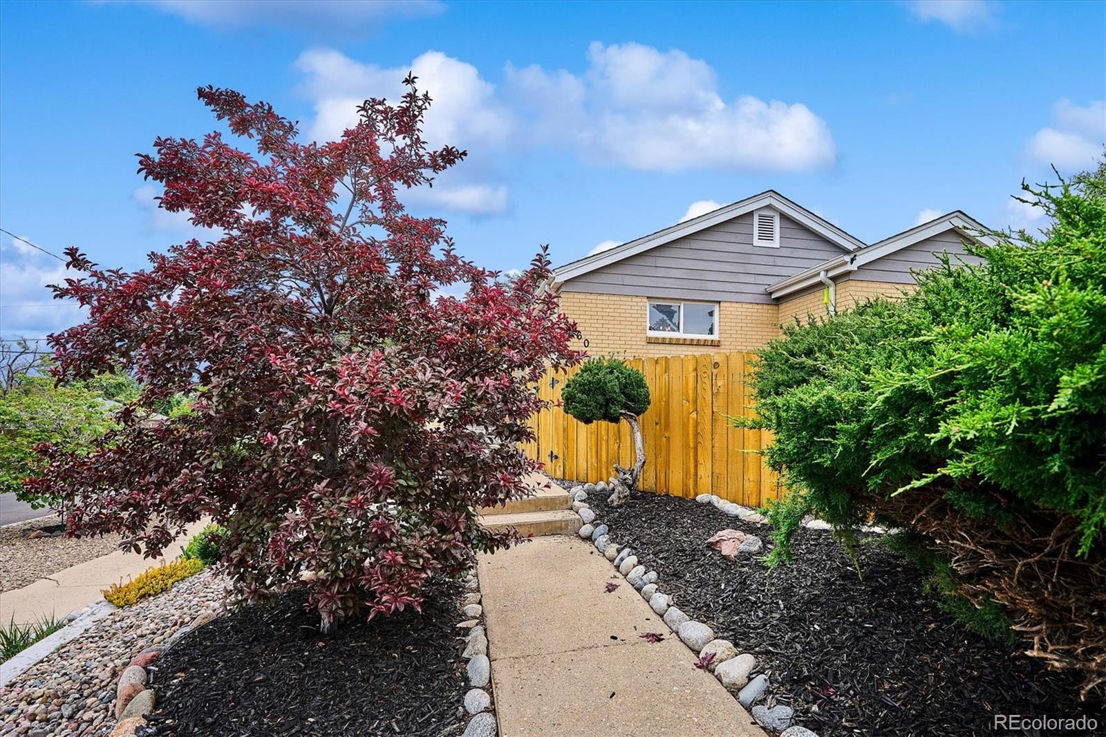 3560 N Steele Street Denver CO 80205