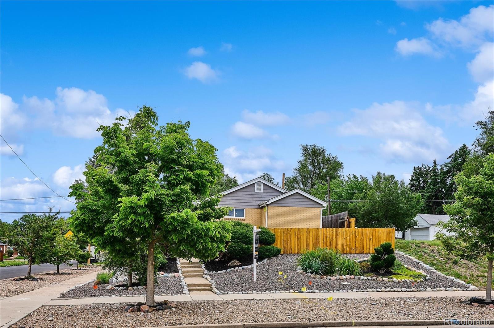 3560 N Steele Street Denver CO 80205