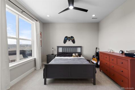 5932 Los Olivas Point Parker CO 80134