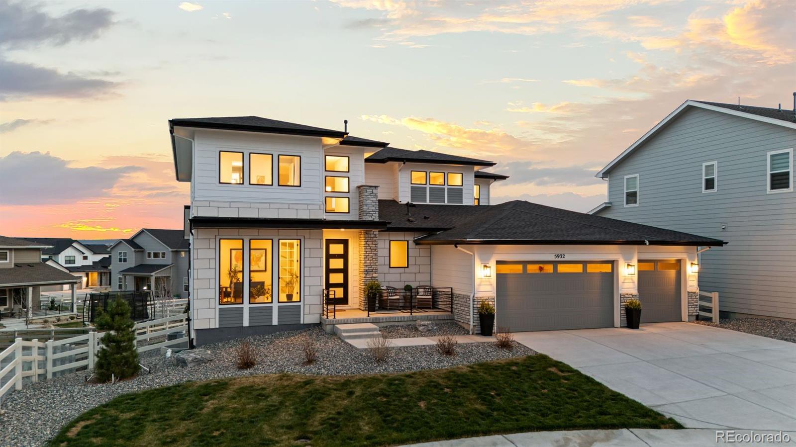 5932 Los Olivas Point Parker CO 80134