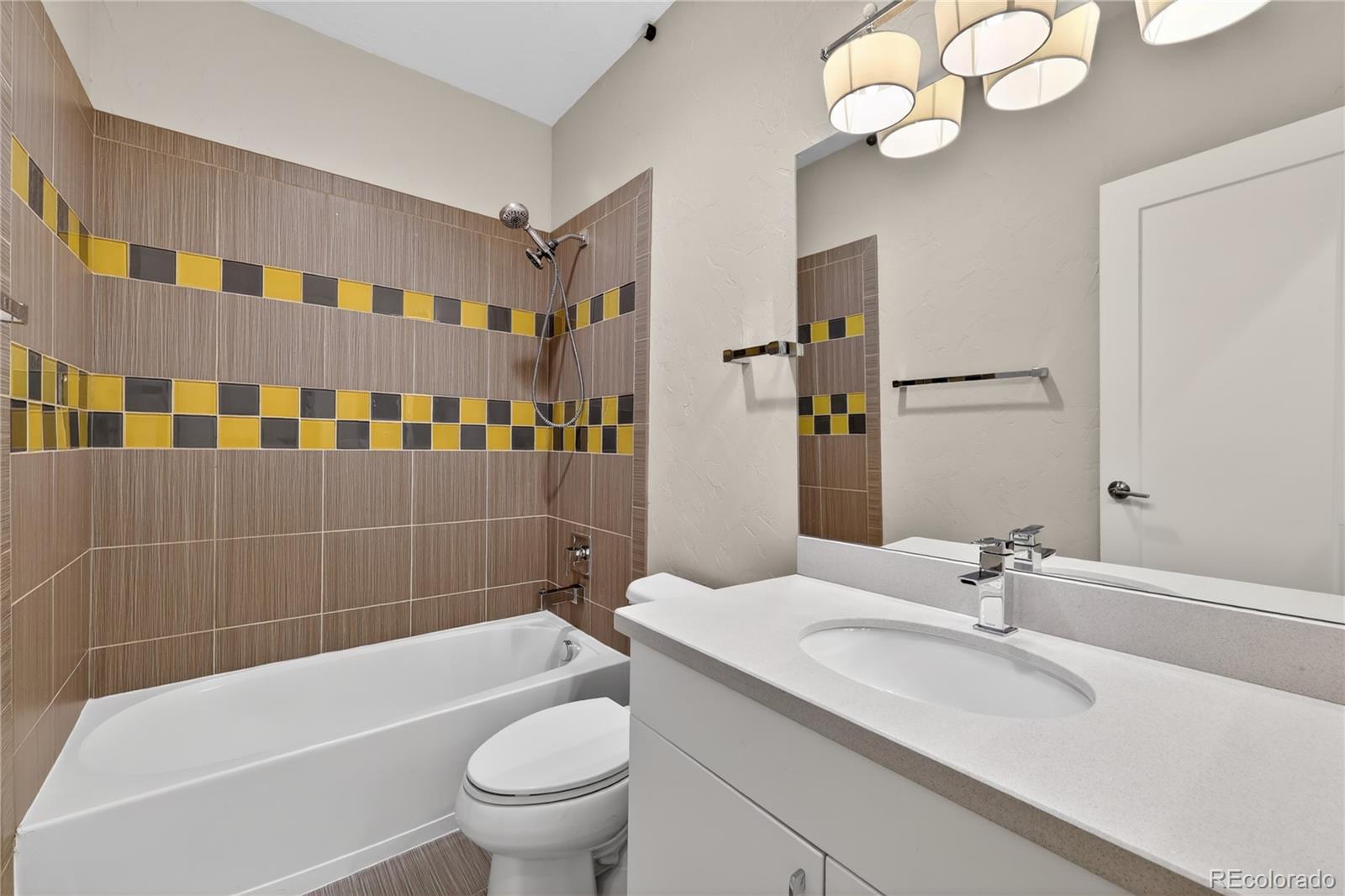 1622 W 67th Avenue Denver CO 80221