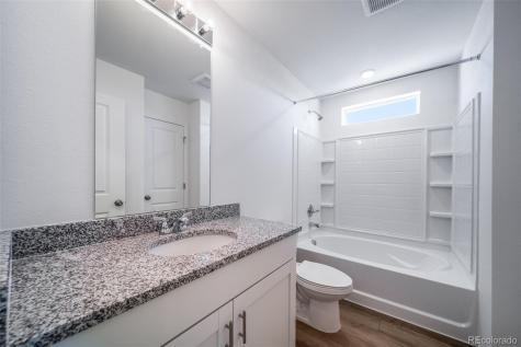 46569 Sunflower Lane Bennett CO 80102