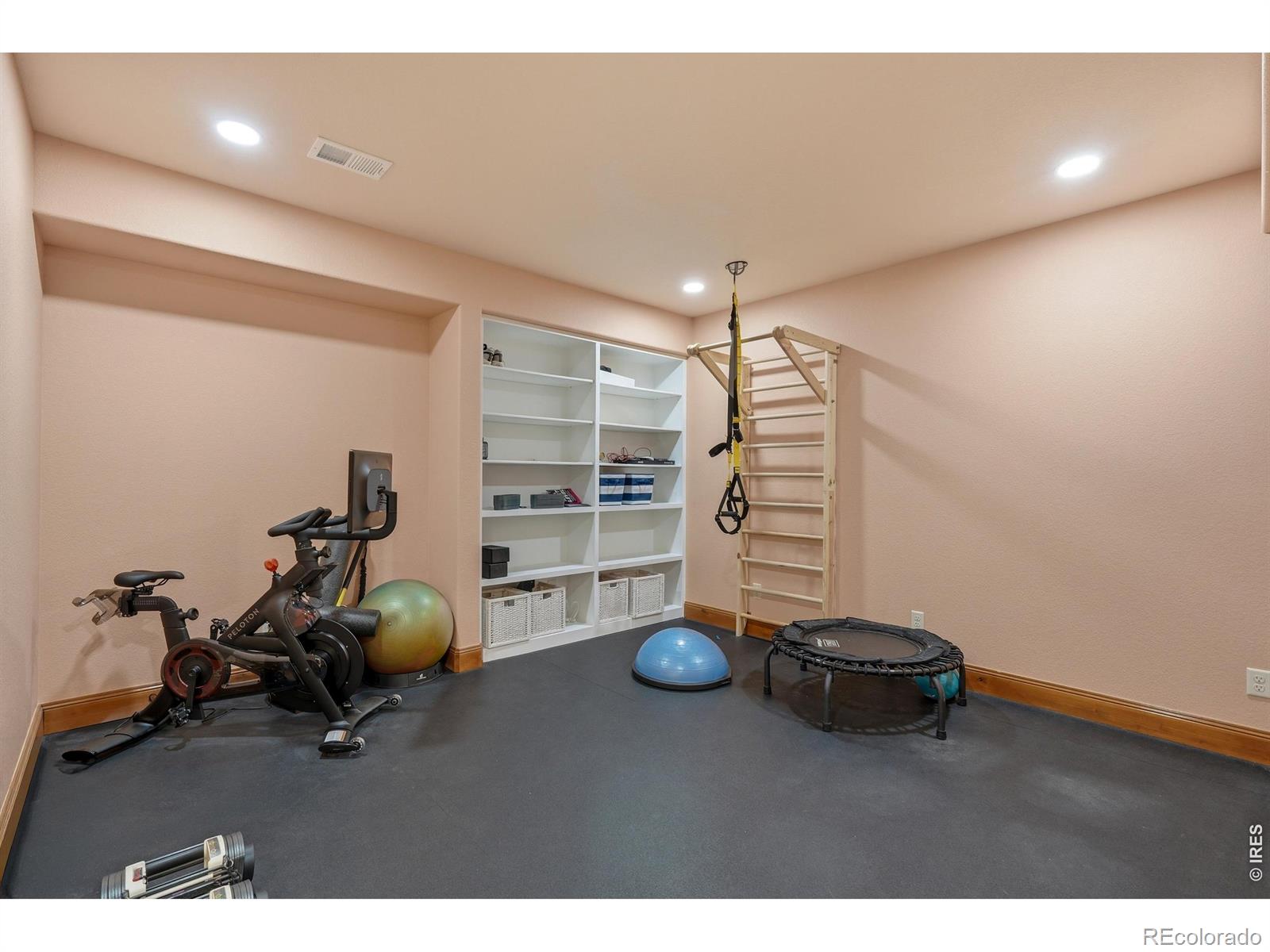 1444 Onyx Circle Longmont CO 80504