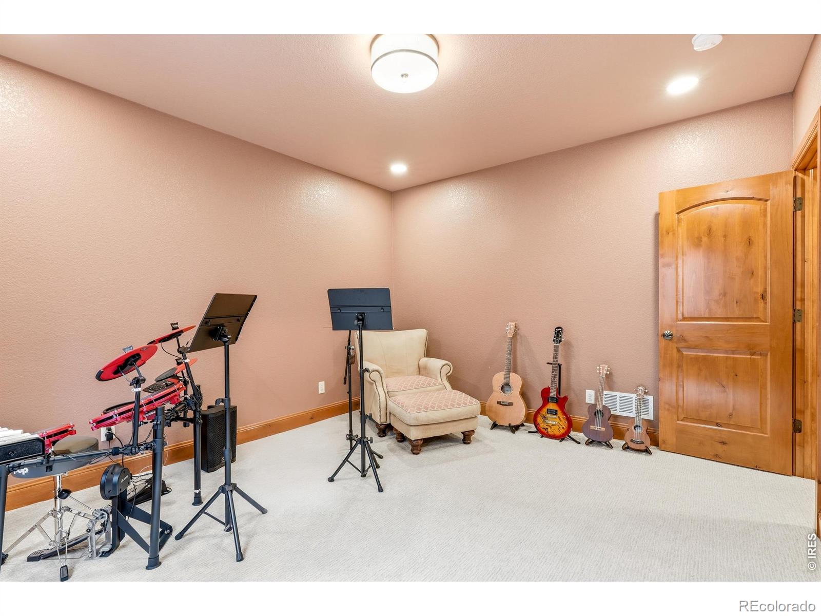 1444 Onyx Circle Longmont CO 80504