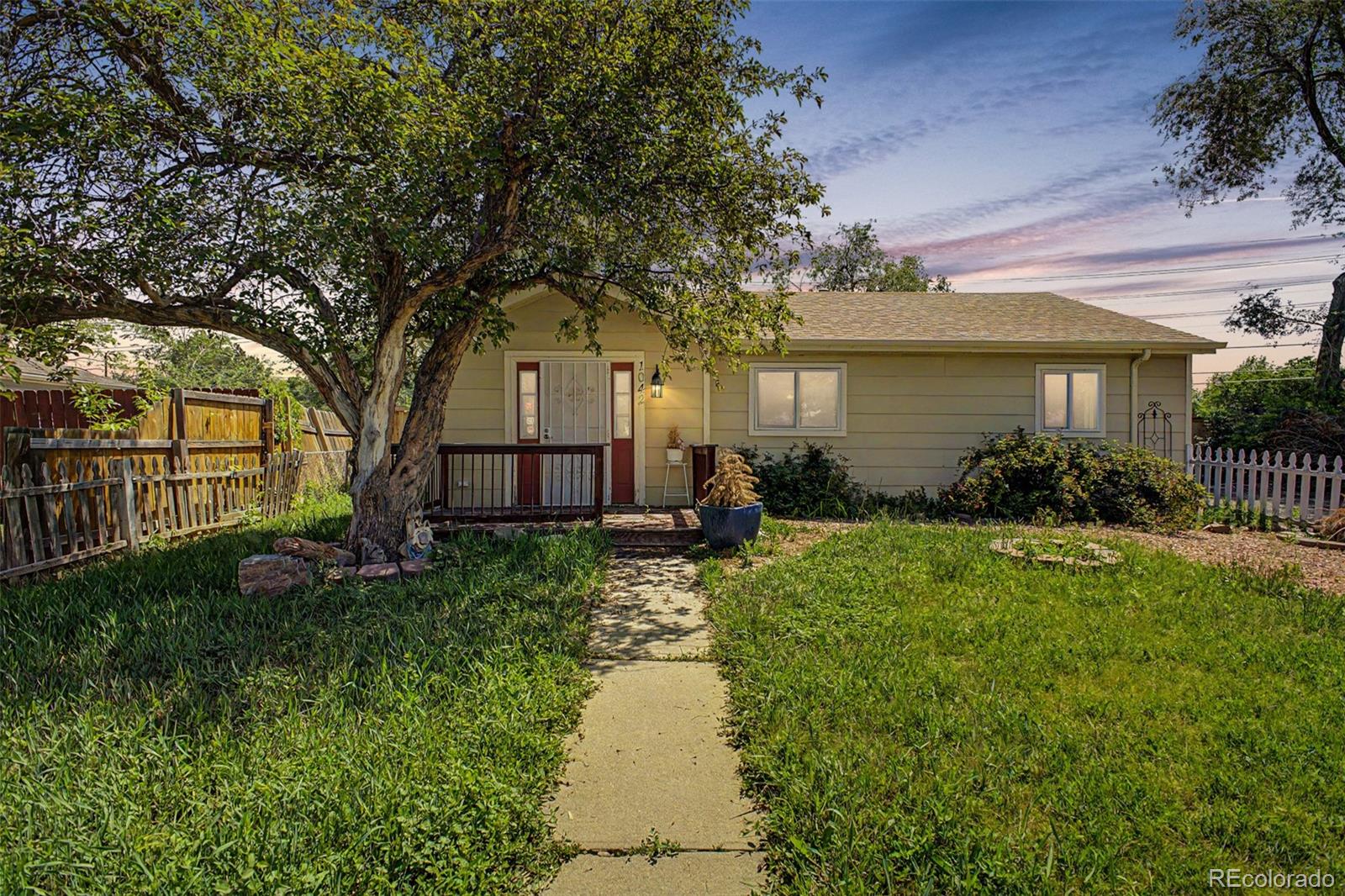 1042 Yuba Street Aurora CO 80011