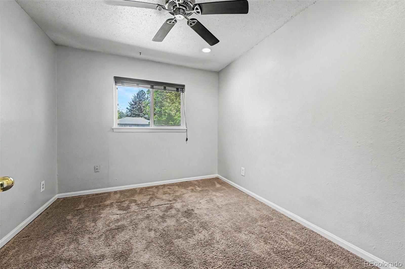 1042 Yuba Street Aurora CO 80011