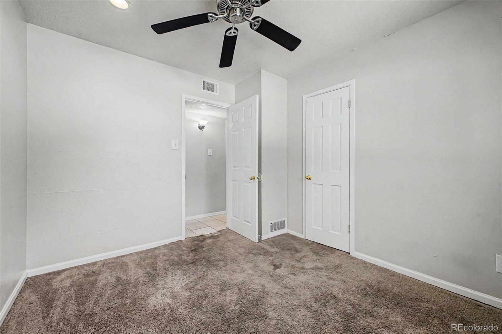 1042 Yuba Street Aurora CO 80011