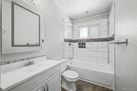 1042 Yuba Street Aurora CO 80011