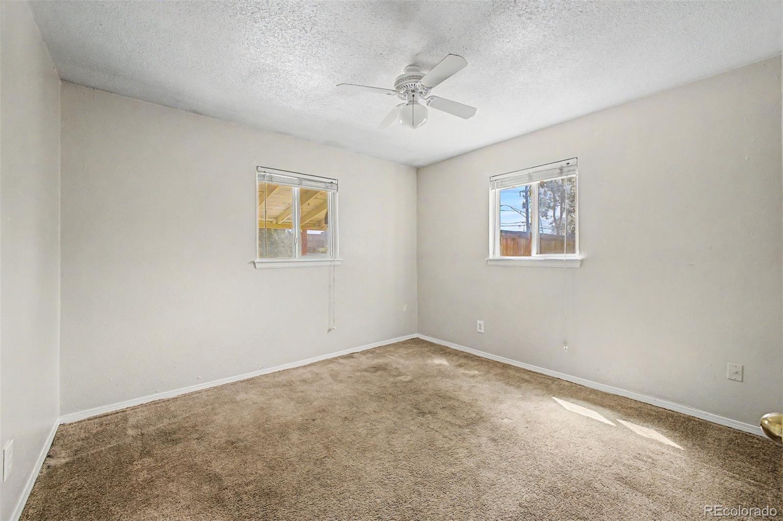 1042 Yuba Street Aurora CO 80011