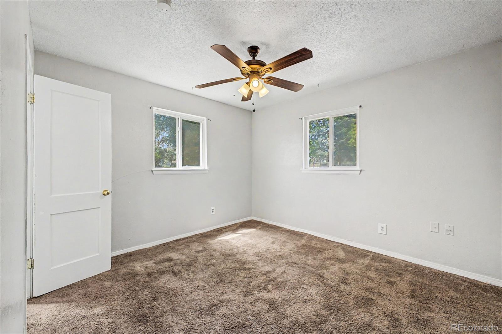 1042 Yuba Street Aurora CO 80011