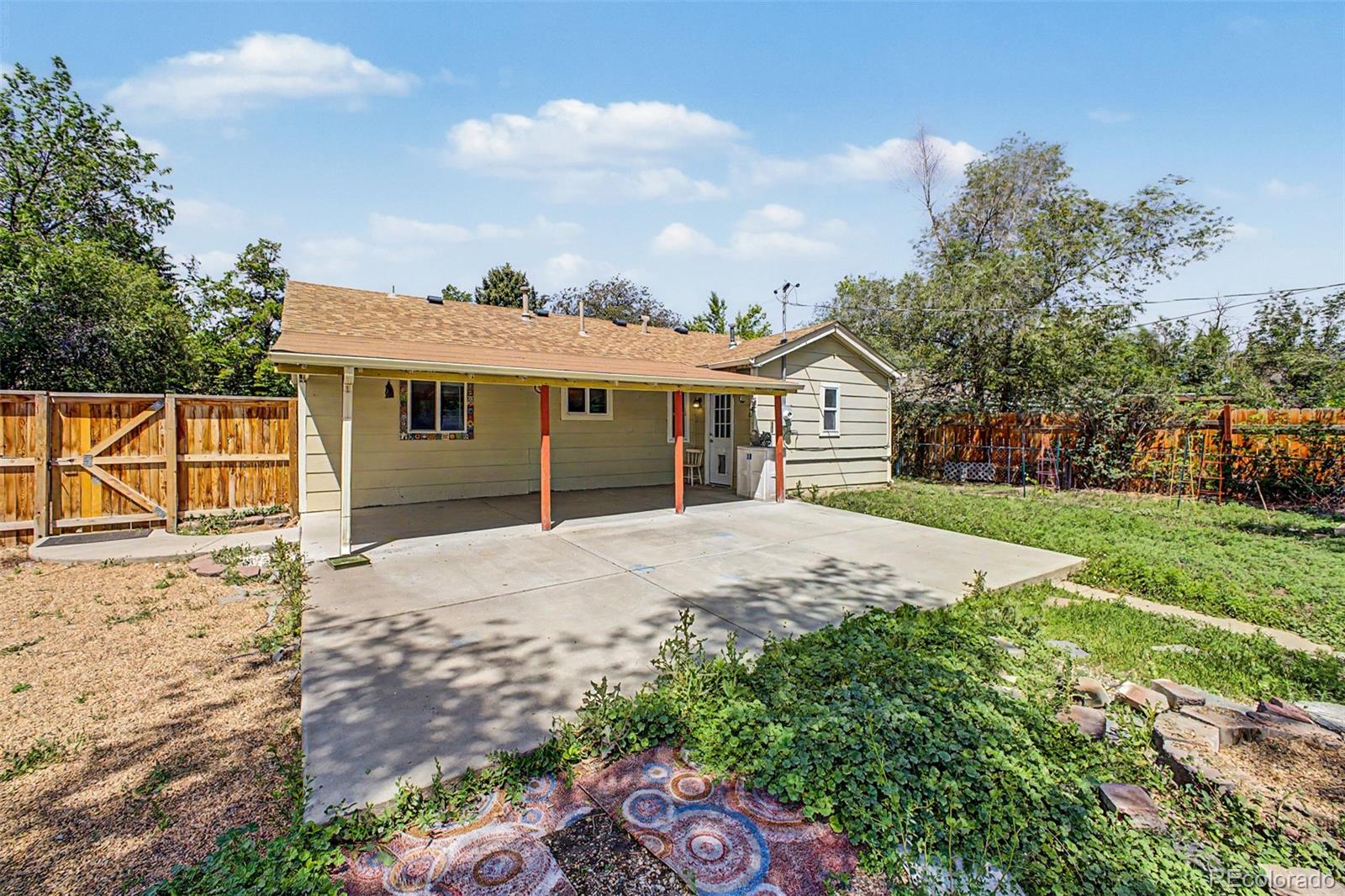 1042 Yuba Street Aurora CO 80011
