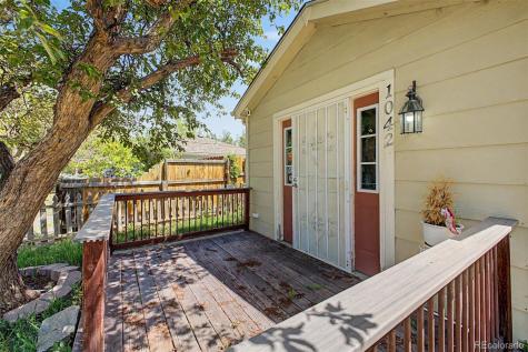 1042 Yuba Street Aurora CO 80011