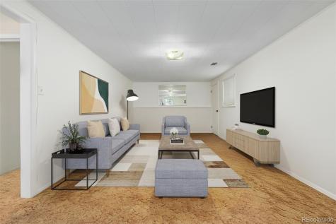 539 Newark Street Aurora CO 80010