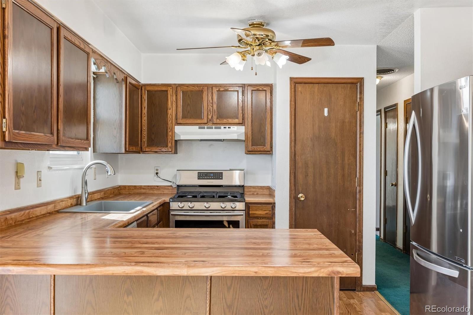 978 Oakwood Drive Castle Rock CO 80104