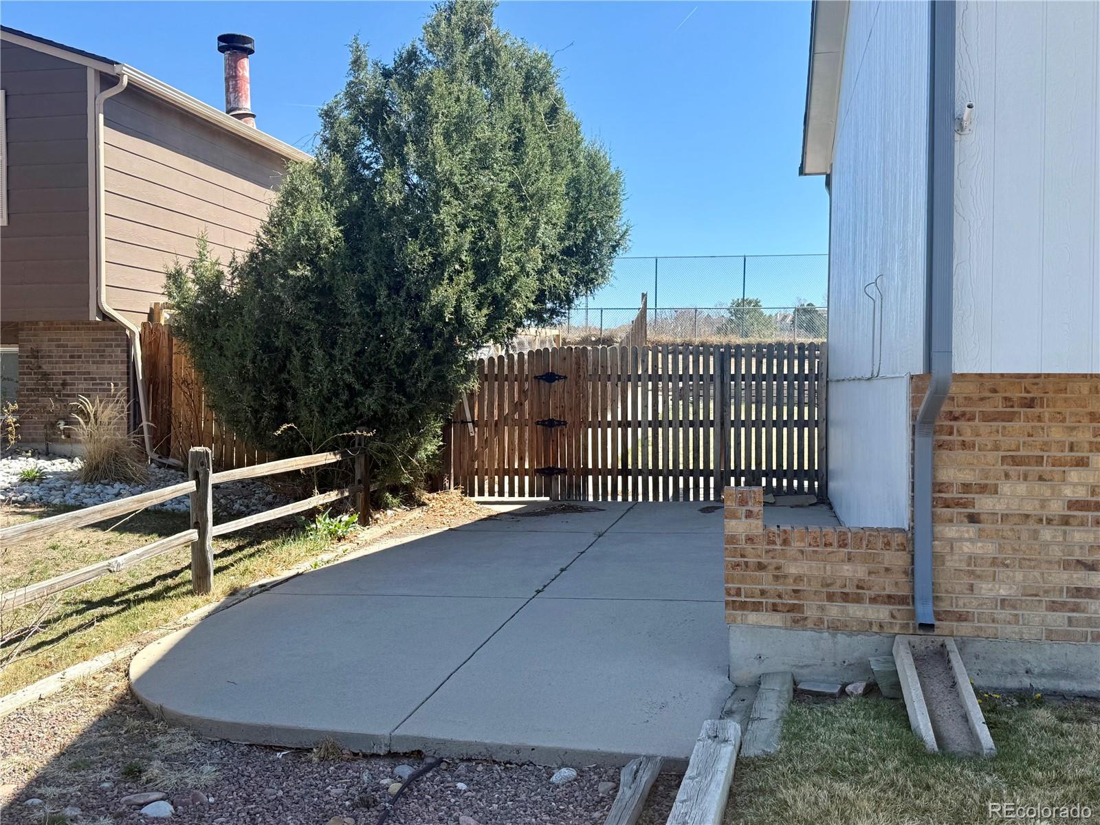 978 Oakwood Drive Castle Rock CO 80104