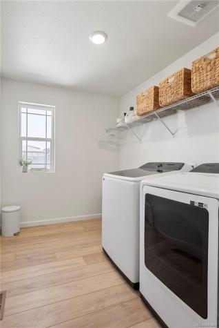 6099 N Netherland Court Aurora CO 80019